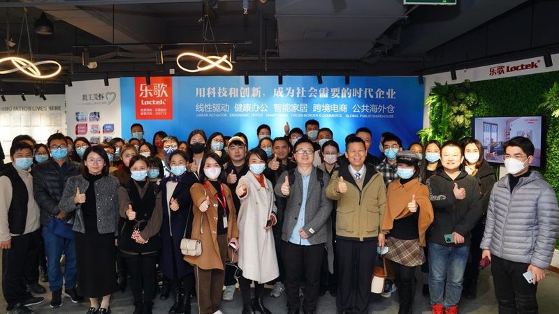 拼多多网店装修定制：提升店铺视觉吸引力，打造个性化购物体验